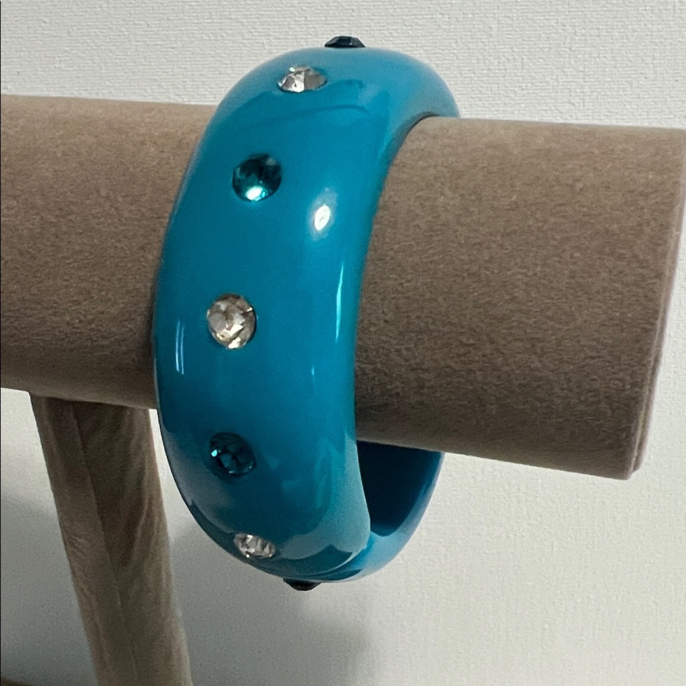 Vintage Turquoise Blue Resin Stretch Bangle w/ Inlaid Blue & Crystal Rhinestones